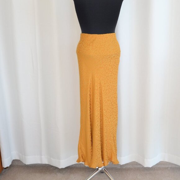 Banana Republic Goldenrod Leopard Print Bias Cut Satin Slip Midi Skirt Sz S - Picture 3 of 8